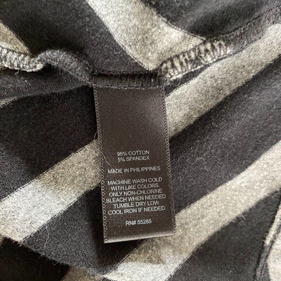 Express Tank Top Womens Small Petite Back Gray Striped 1/2 Zip Front Swing Skirt - Picture 11 of 12